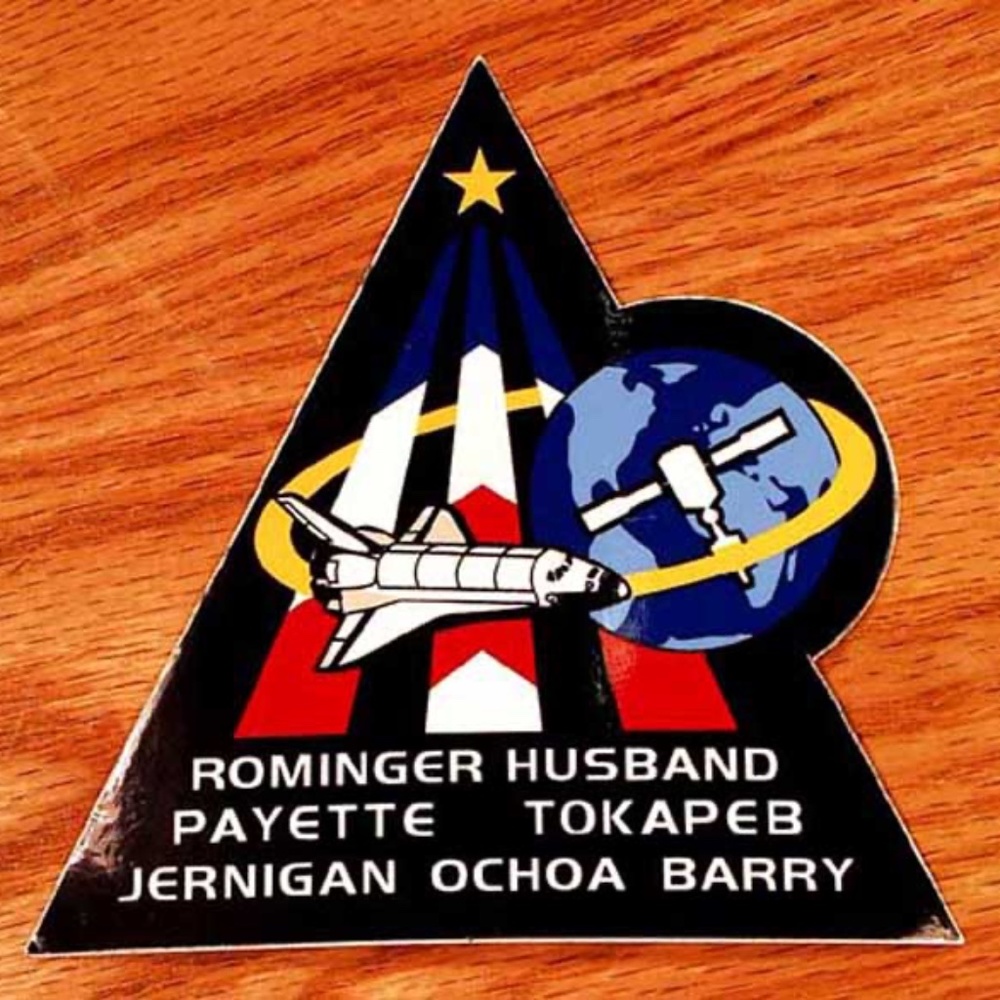 STS-96 SHUTTLE MISSION NASA CREW STICKER, 1999 OFFICIAL MISSION DESIGN, COLOUR
